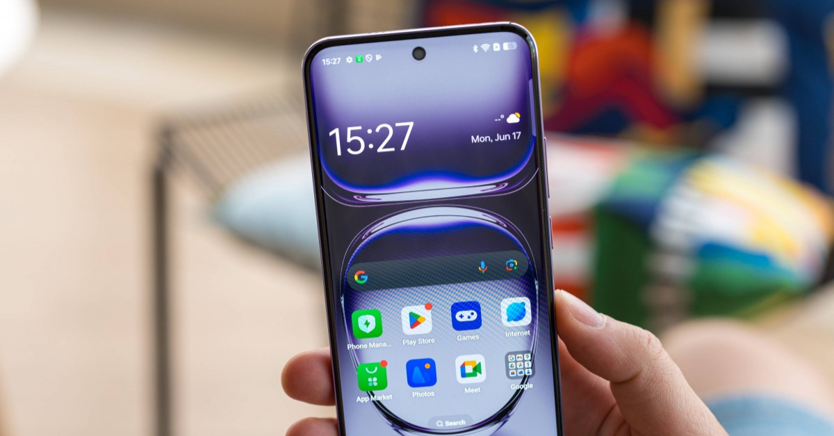 Oppo Reno13 Pro สมาร์ทโฟนใหม่ที่มาพร้อมกล้อง 50MP และเทคโนโลยีชาร์จเร็ว 80W