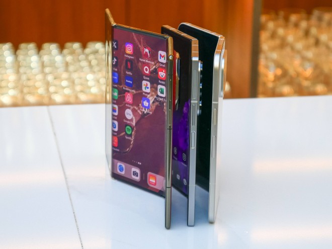 Samsung อาจเปิดตัวสมาร์ทโฟนพับสามตอนในชื่อ Galaxy G Fold